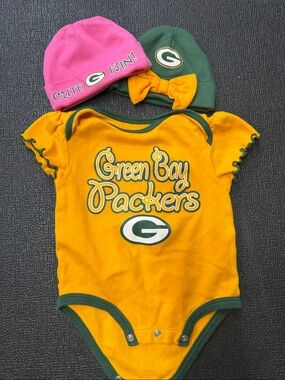 Green Bay Packers baby Beanie Set with Bow - 0-6months